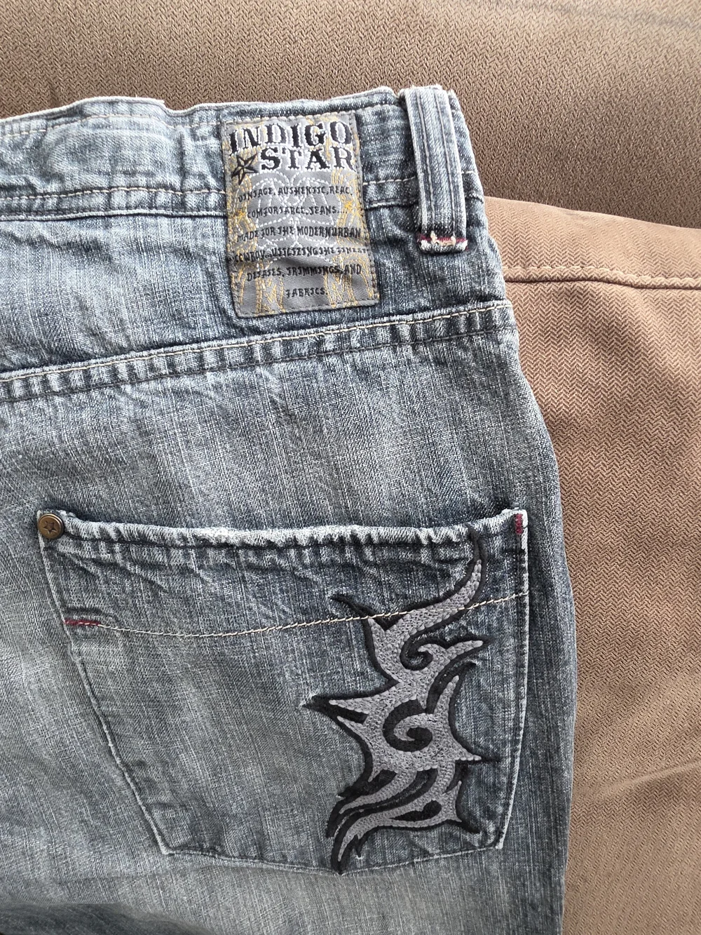 Indigo Men's Washed Gray Straight Jeans